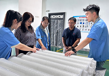Welcome clients from Thailand to visit our company